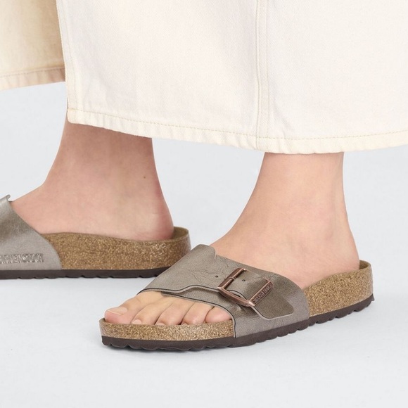37 Birkenstock Slide Sandals Catalina Comfort Adjustable Strap Shiny Taupe Gold - Picture 1 of 7